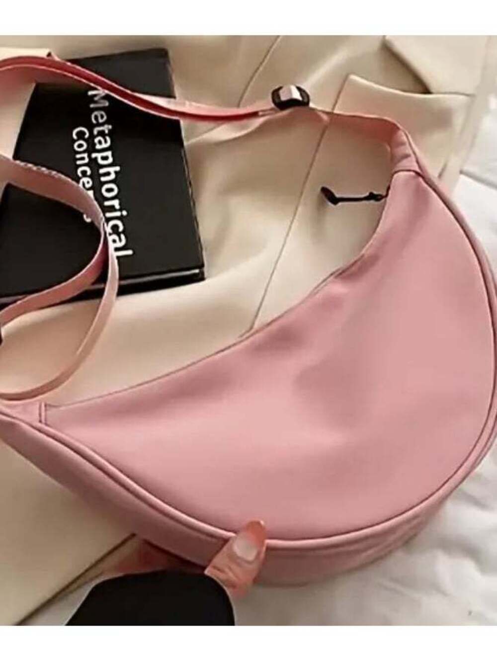 New - Large Capacity -Stylish Crescent Dumpling
Crossbody Bag - Pink